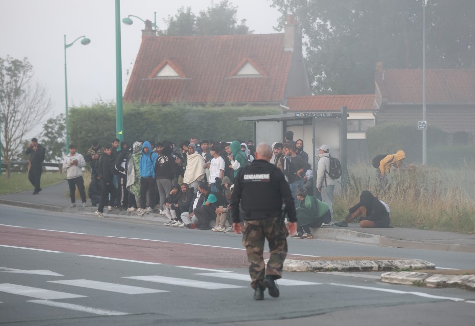 Police in the port of Grand-Fort-Philippe near Dunkirk are having problems coping with the number of migrants desperate to meet Britain