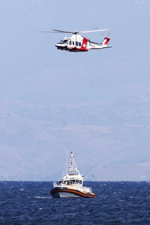 Italian Coast Guard searched for missing people