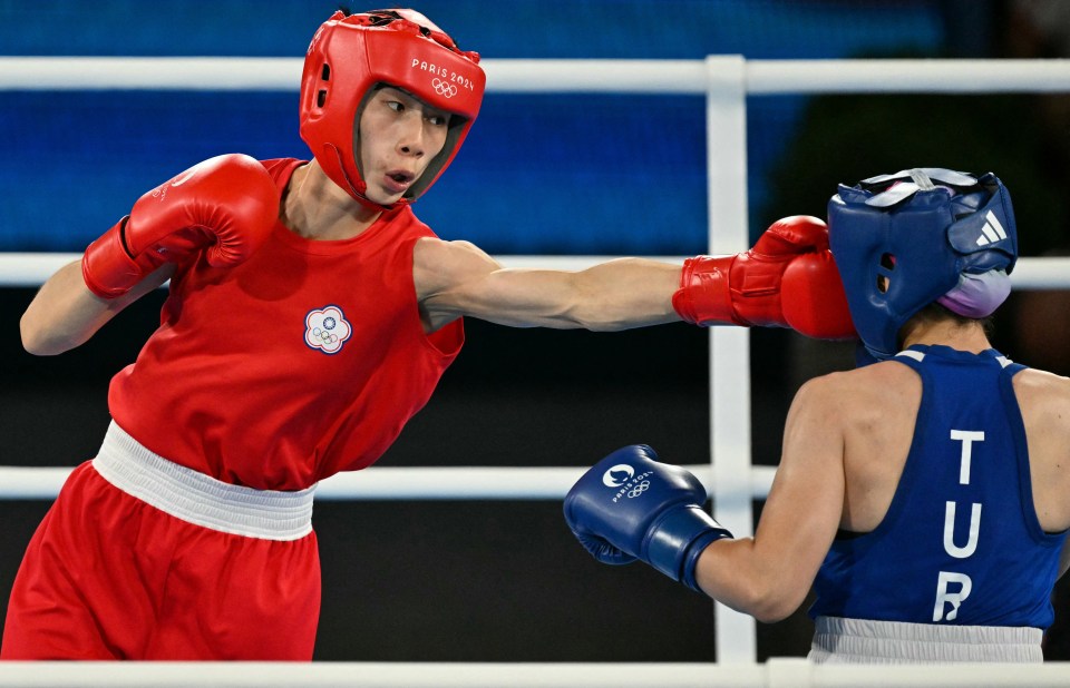 Lin Yu-ting booked her place in the Olympic final after a comfortable points victory