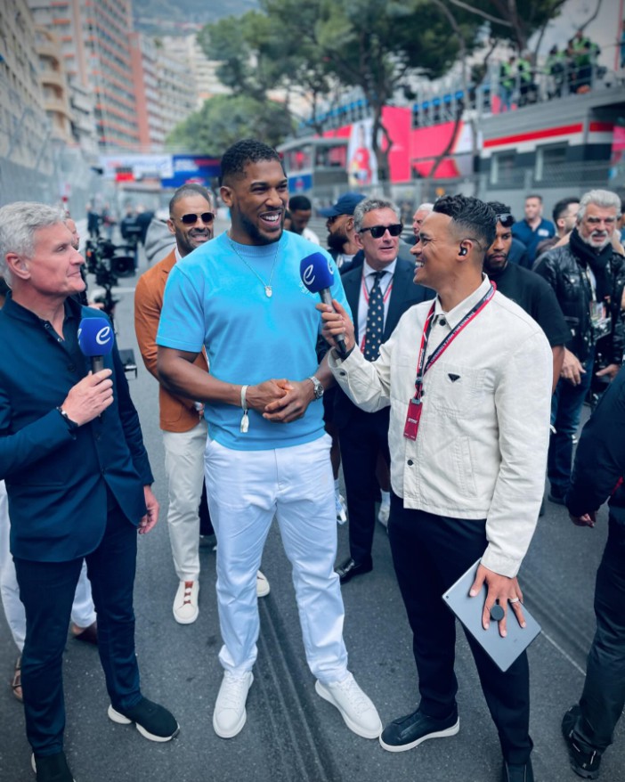 Jenas interviews Anthony Joshua as presenter for Formula E