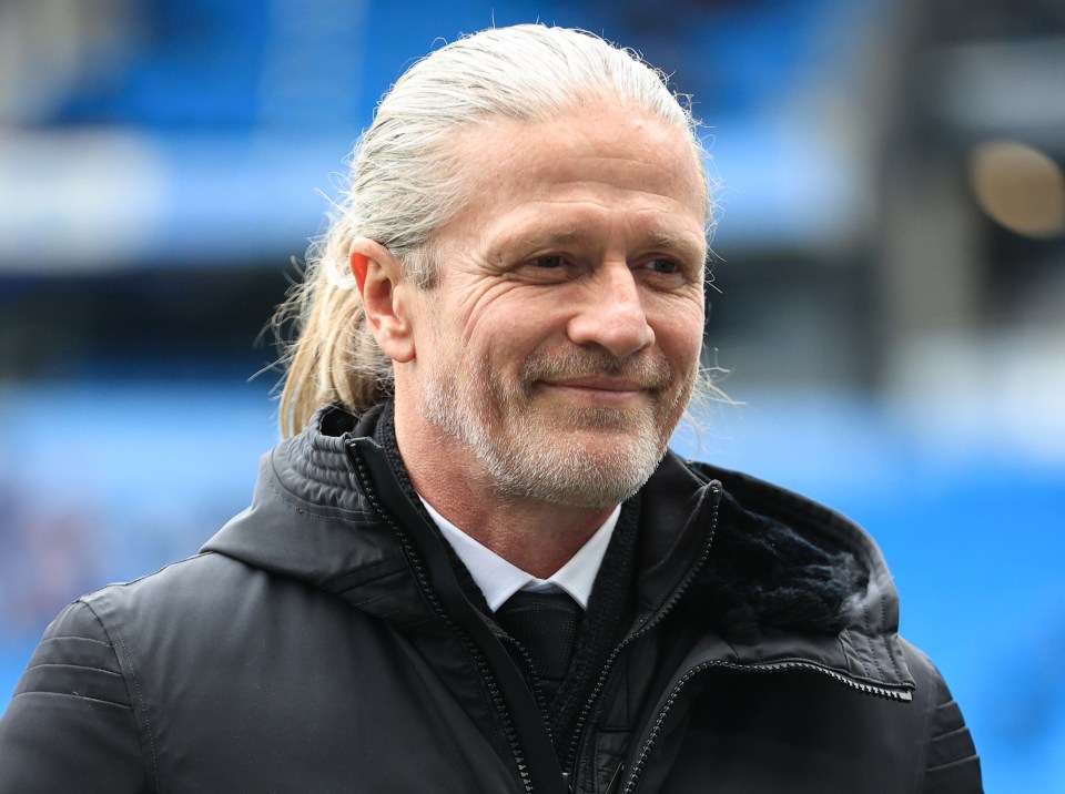 Emmanuel Petit has slammed his former side for forcing Gallagher out