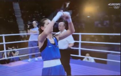 Svetlana Staneva made an XX gesture after her defeat to Lin Yu-Ting