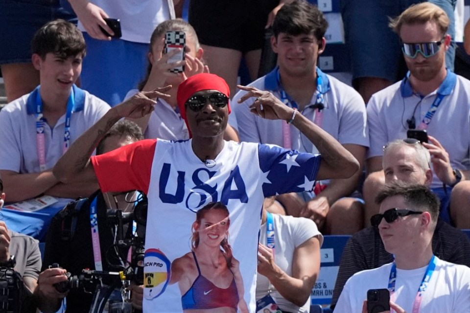 Snoop was even spotted cheering on Team USA's women's basketball team