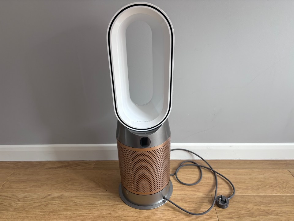 The Dyson Purifier Hot+Cool Formaldehyde is designed to be a fan that you can use all year round