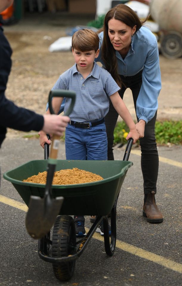 Onlookers noticed that Kate joined in and played stuck in the mud with her kids, whilst Louis left people in hysterics with a hilarious outburst