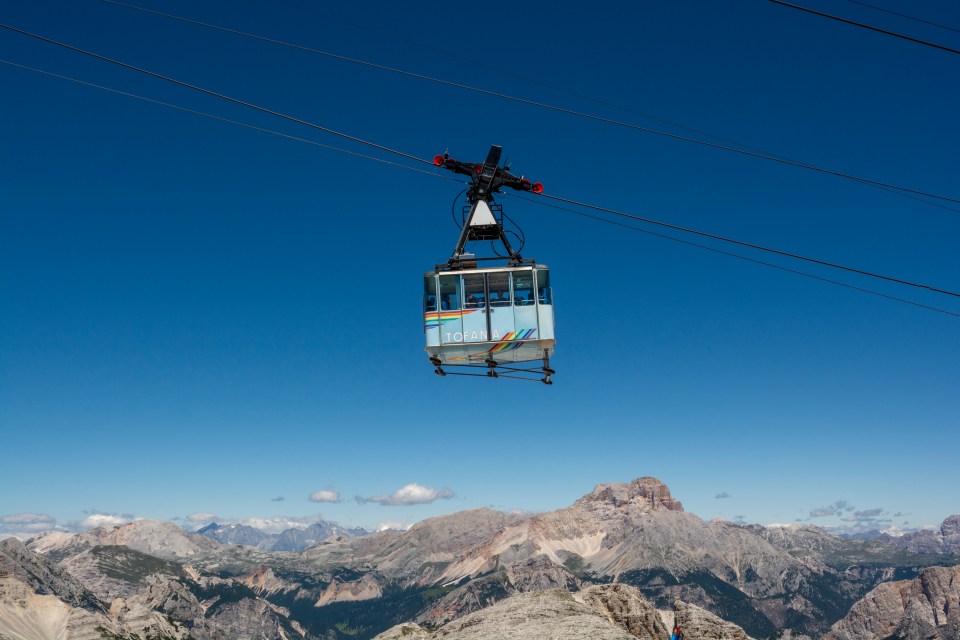 The cable car detached after a lightning bolt hit its electrical fuse