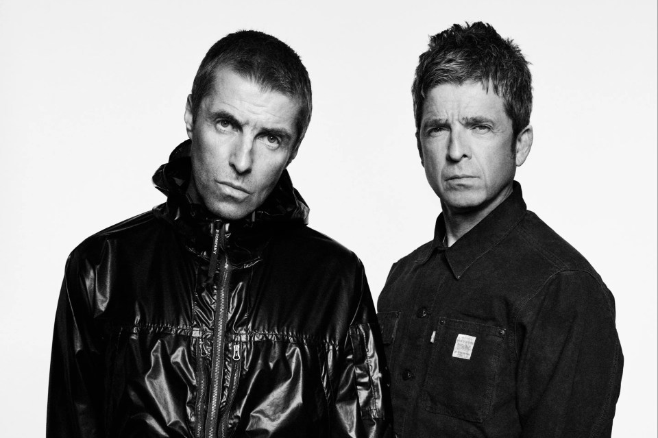 Liam Gallagher (L) and his brother Noel Gallagher (R) announced the tour next year