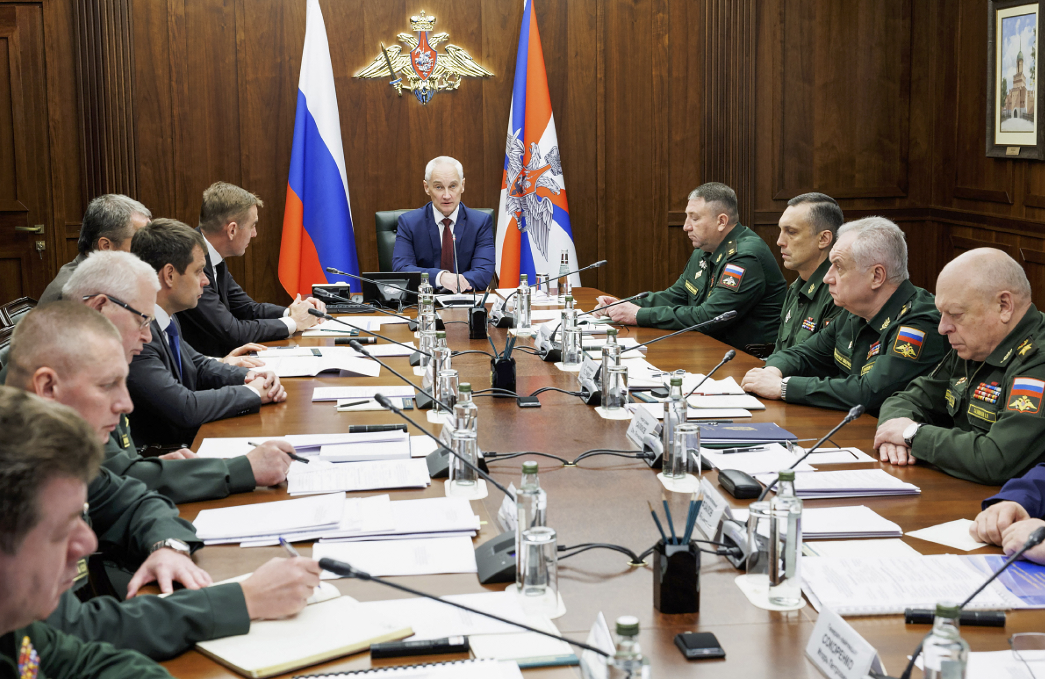 Russian generals hold a crunch meeting to discuss the Kursk disaster