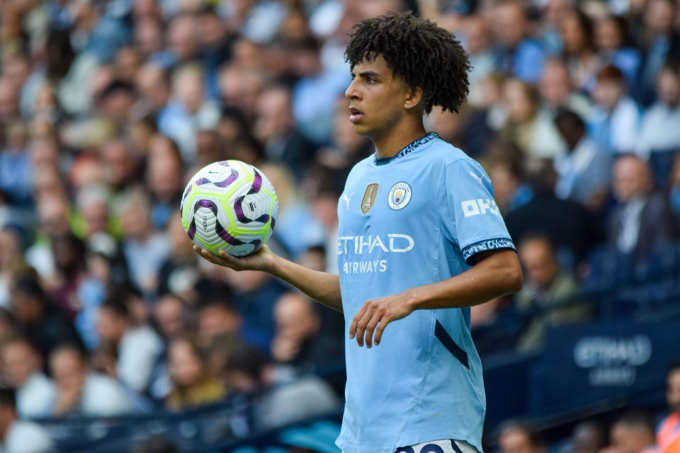 Pep Guardiola told reporters that Rico Lewis "does everything" this week