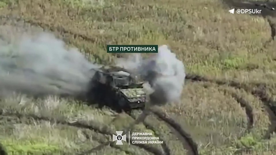 A video captures the moment a Ukrainian kamikaze drone obliterates a Russian war tank and bunker