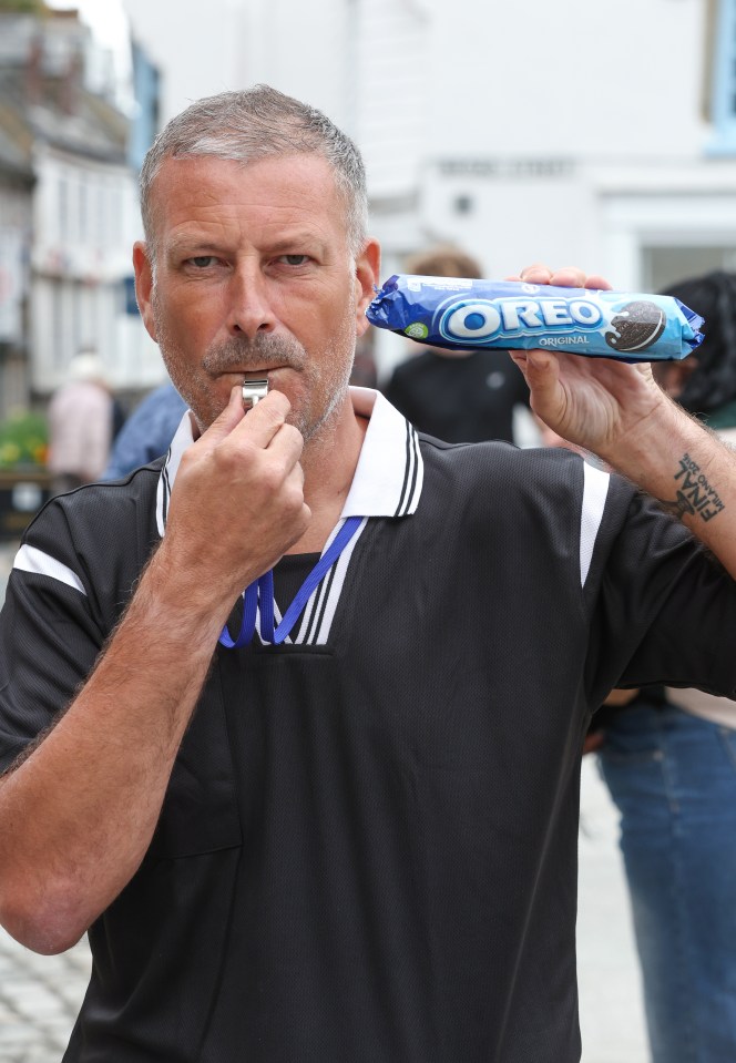 Mark Clattenburg has partnered with OREO to launch the Trust the Twist Service