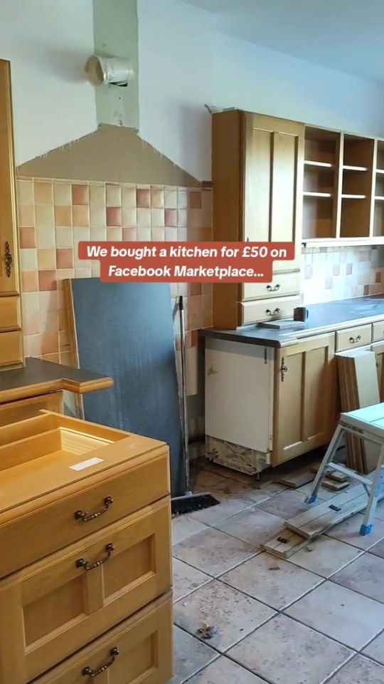 A couple shared how they picked up a kitchen on Facebook Marketplace for £50