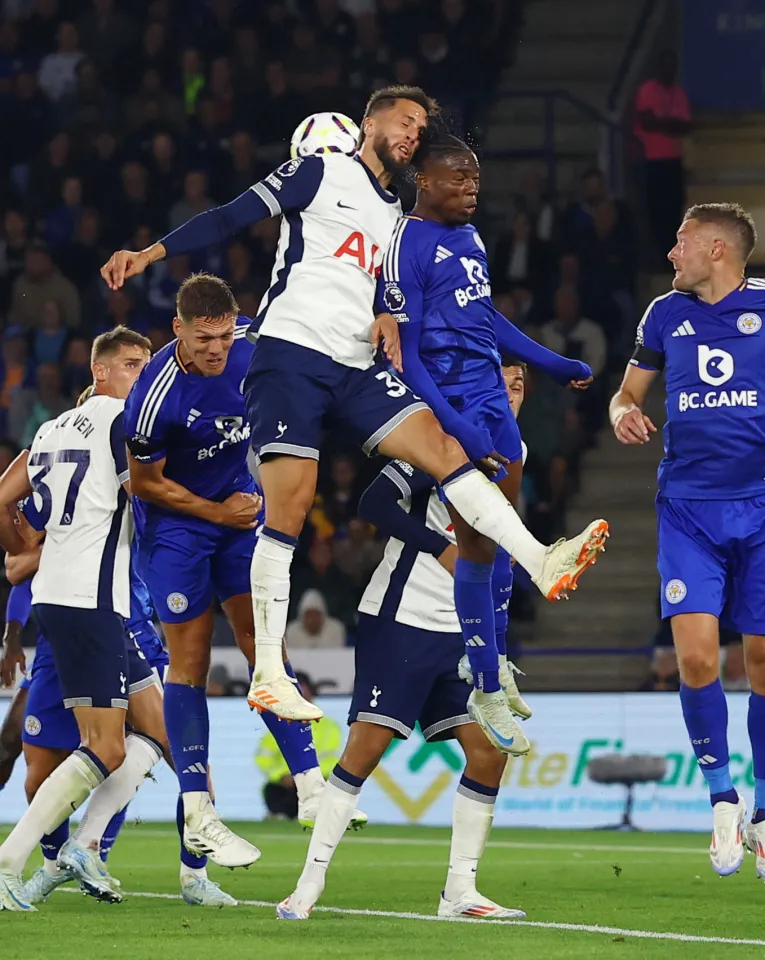 Bentancur collides with Leicester ace Fatawu