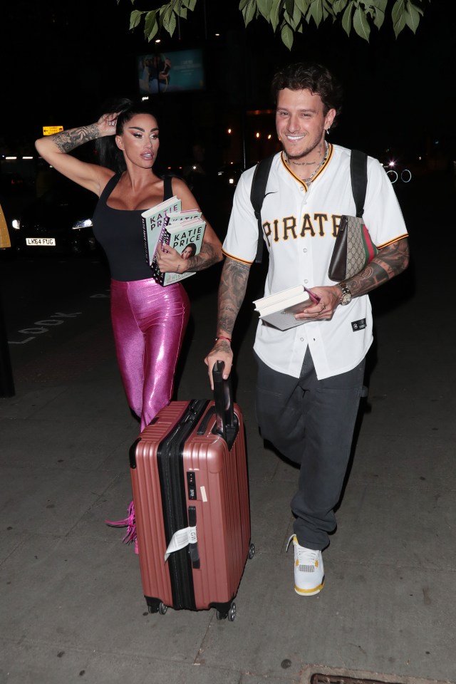 The former glamour model jetted off with her boyfriend JJ Slater