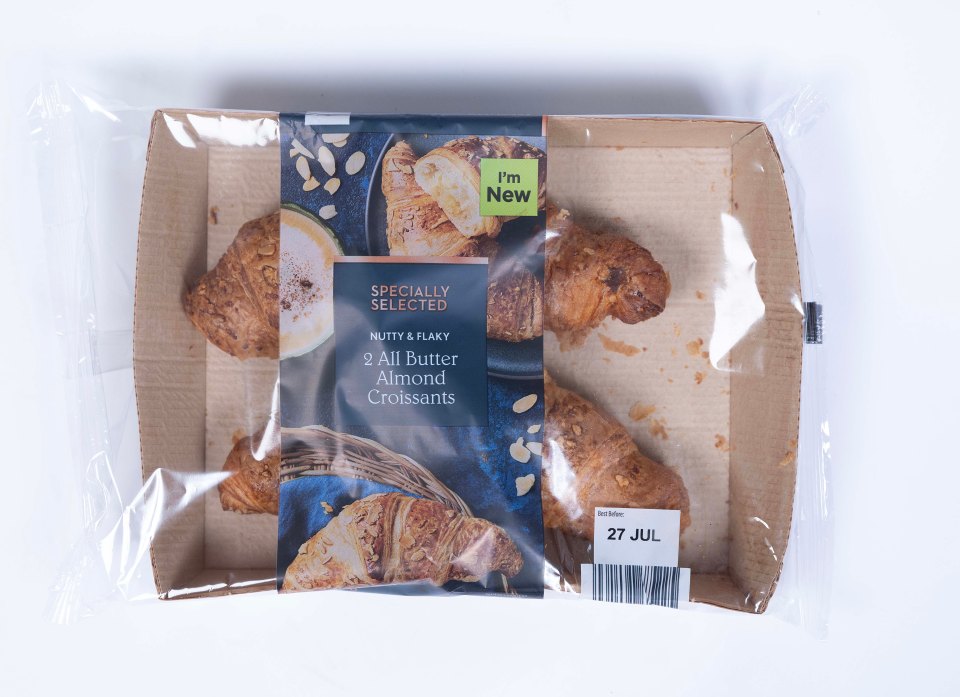 These Aldi almond croissants are yummy, nutty and buttery