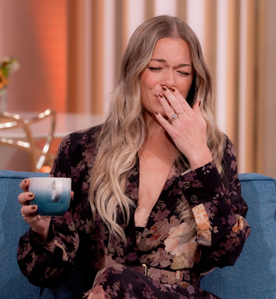 LeAnn Rimes gagged live on TV as she hilariously tried British food on This Morning