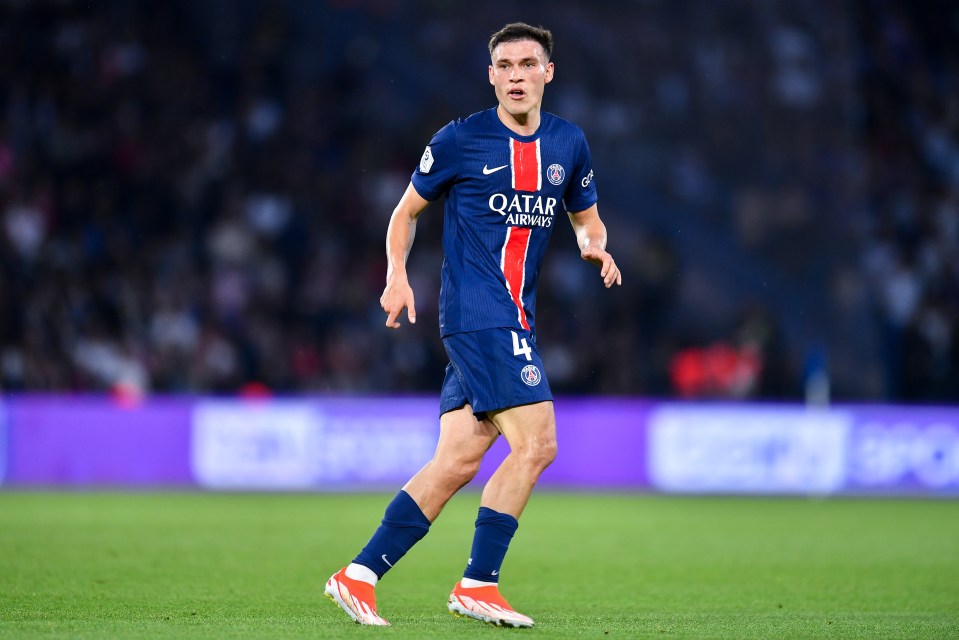 Man Utd are reportedly close to sealing a deal for PSG midfielder Manuel Ugarte