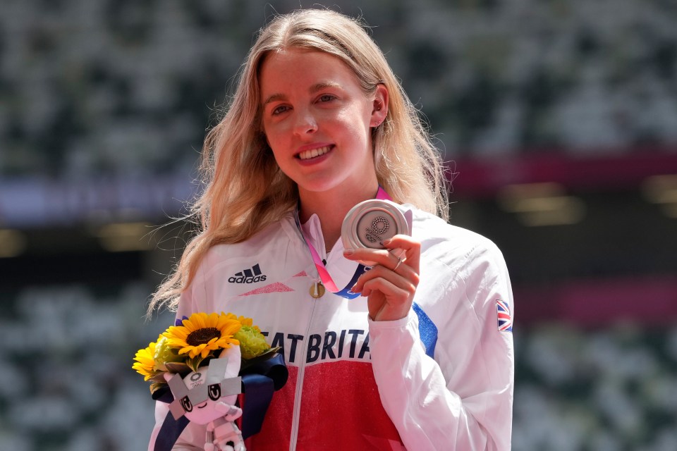 Keely Hodgkinson, British silver medalist, at the Olympic 800m medal ceremony.