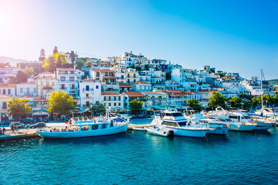 Low-cost airline easyJet has extended its summer schedule to Skiathos