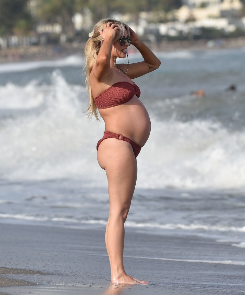 Jorgie showed off her growing bump