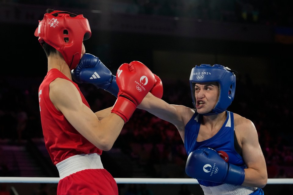 She kept Turkey's Esra Yildiz Kahraman at bay throughout the three rounds