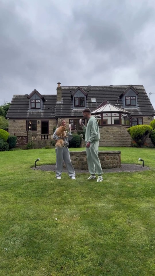 TAKEN WITHOUT PERMISSION</p>
<p>Love Island winners Molly Smith and Tom Clare buy HUGE mansion just six months after meeting on show</p>
<p>SOURCE: //www.instagram.com/p/C-5jWTGtY2g/</p>
<p>CREDIT: Instagram