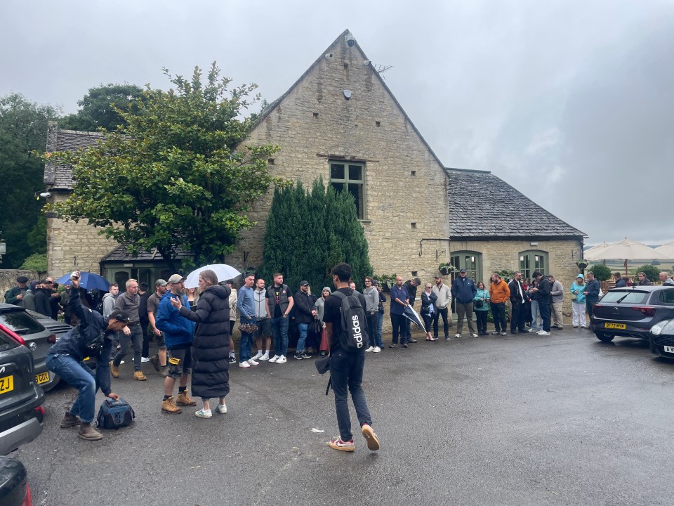 There were huge queues outside the pub