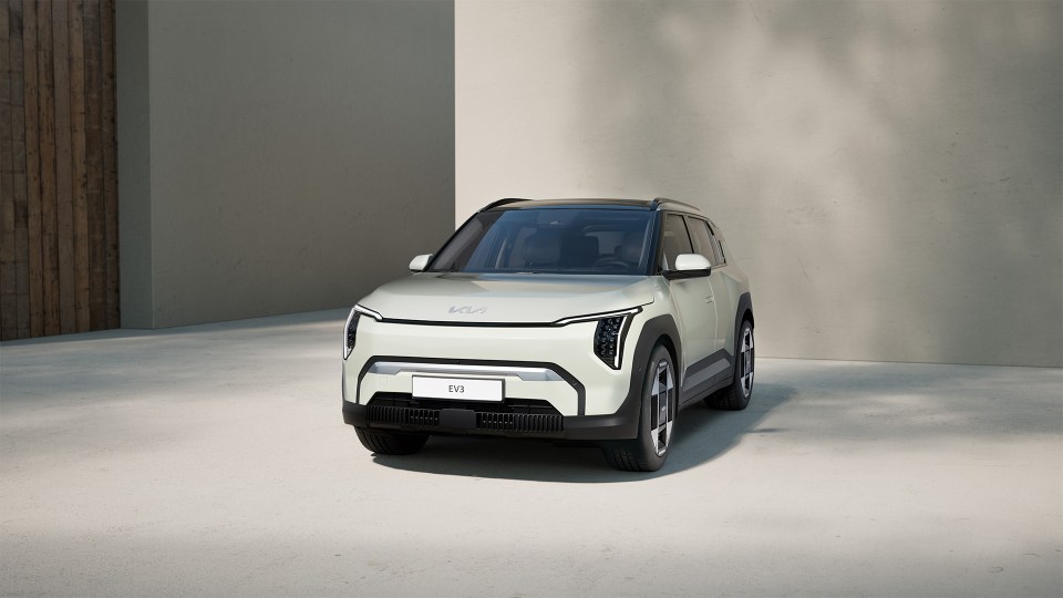 The £2,000 reduction takes it under the price of its nearest rival, the Kia EV3