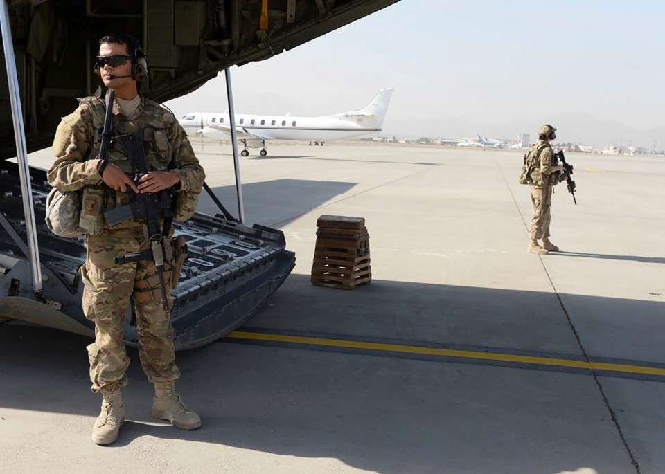 Wilmer Puello-Mota, pictured here in US uniform during his time in Afghanistan, now fights against Kyiv's troops in Donetsk