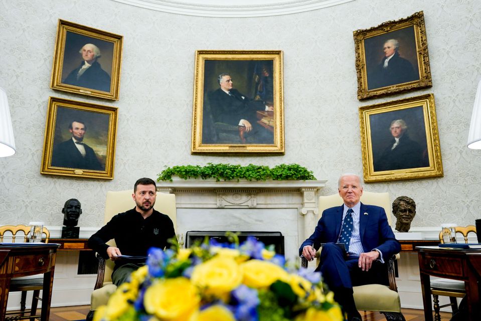 Zelensky and Biden pictured in the Oval Office on Thursday