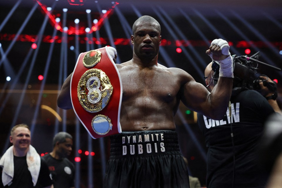 a boxer with dynamite dubois written on his shorts