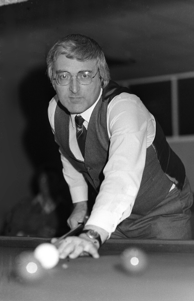 During his 10-year playing career, Clive Everton reached a highest world ranking of 47