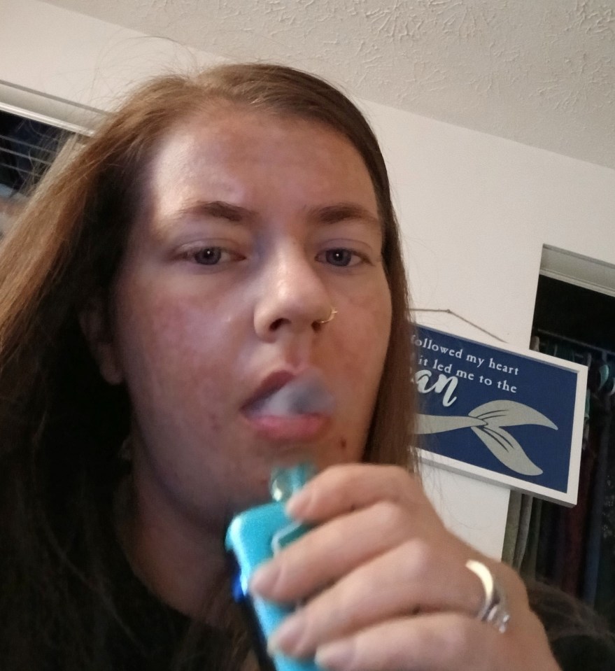 Jordan said she was a 'vaping addict' who showered and even slept with her device close by