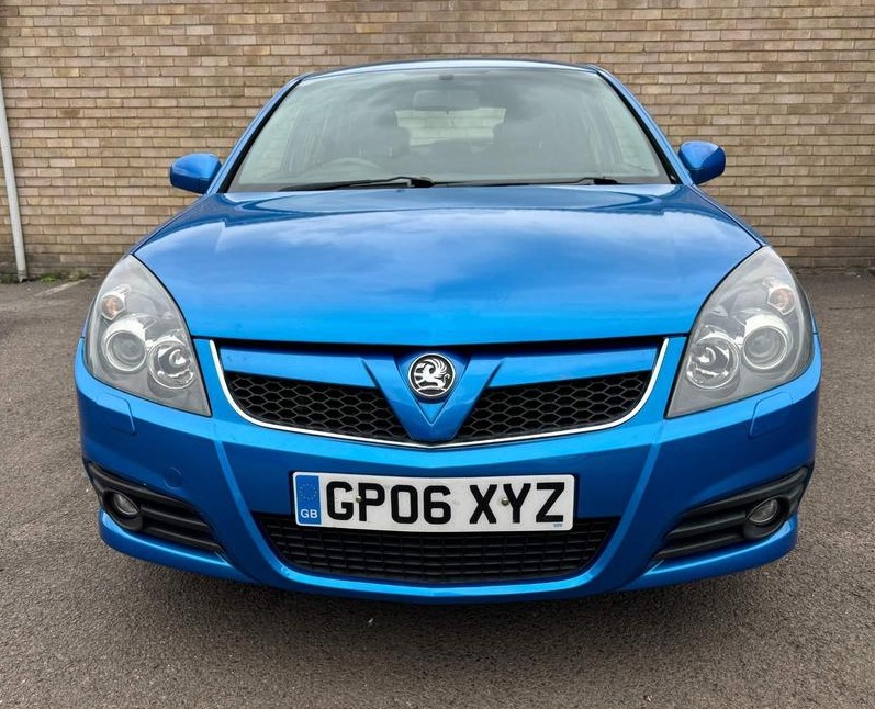 Upon its release, the Vectra VXR's rivals were the Ford Mondeo ST and the Mazda 6 MPS