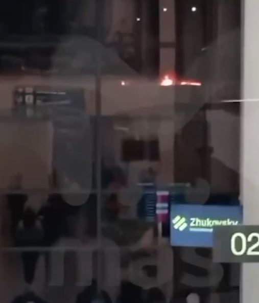 Footage of a fire on the runway at Zhukovsky Airport