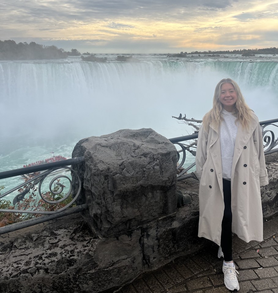 Jessica at Niagara Fall as part of her Canadian trip with Aiden