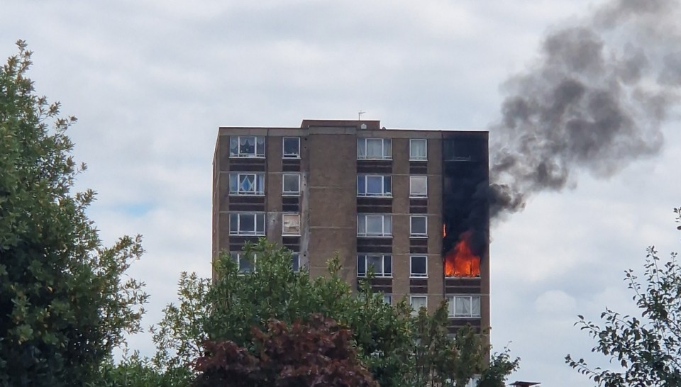 Flats on the 9th and 10th floors of the building are on fire