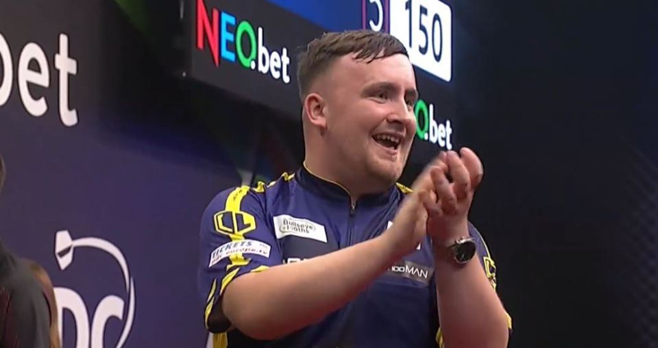 Luke Littler sarcastically clapped fans after losing the German Darts Championship final