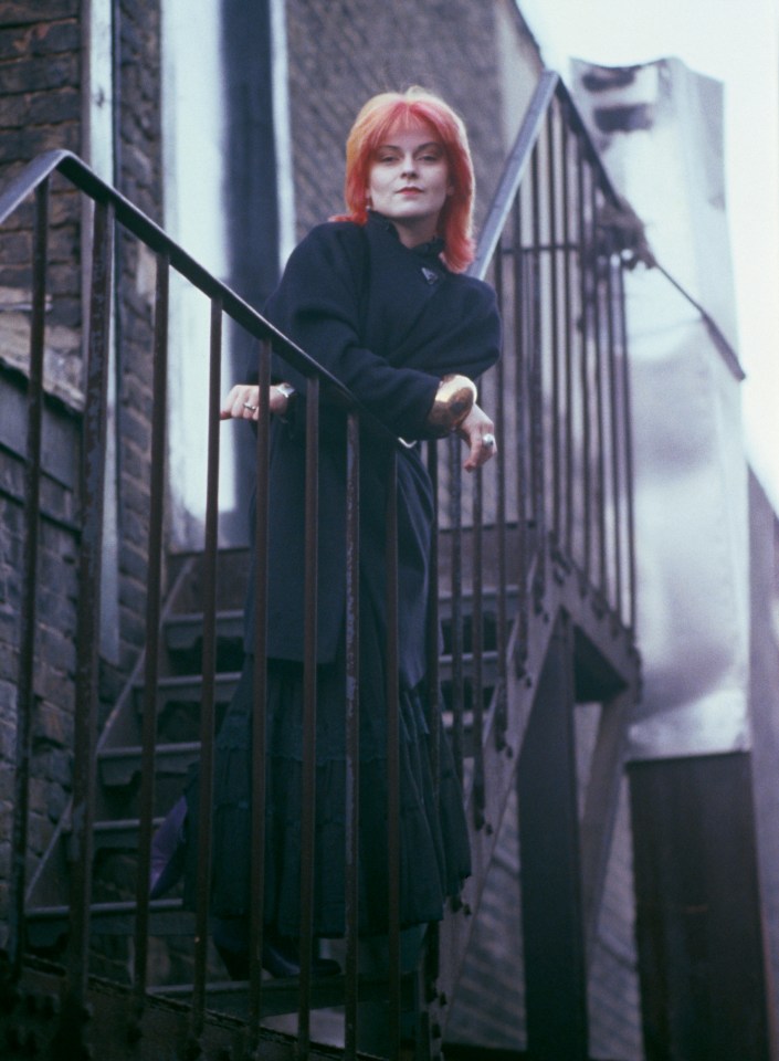 Toyah was in her early 20s when she found herself standing on a bridge