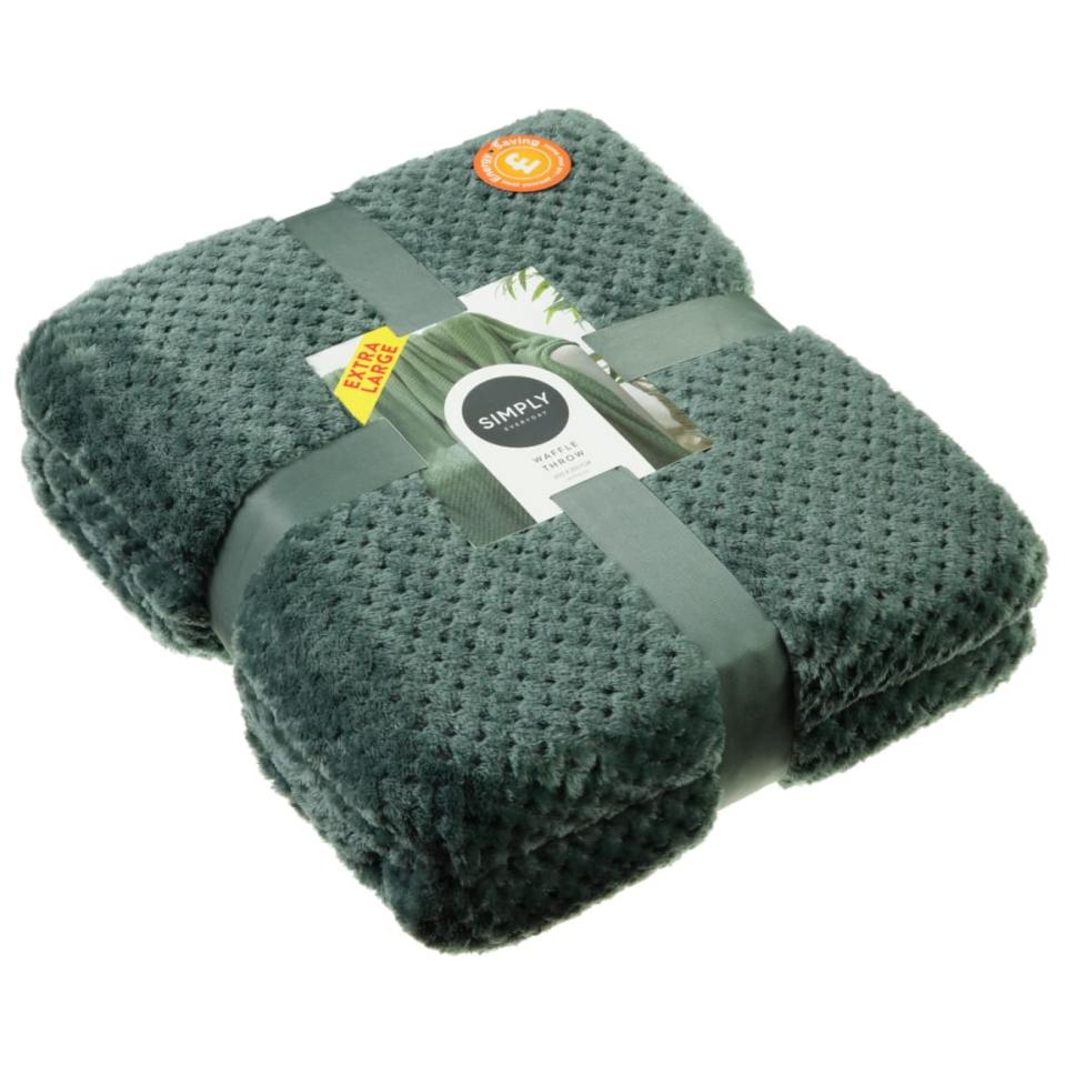 Save £5 on this cosy Simply Everyday waffle throw from B&M