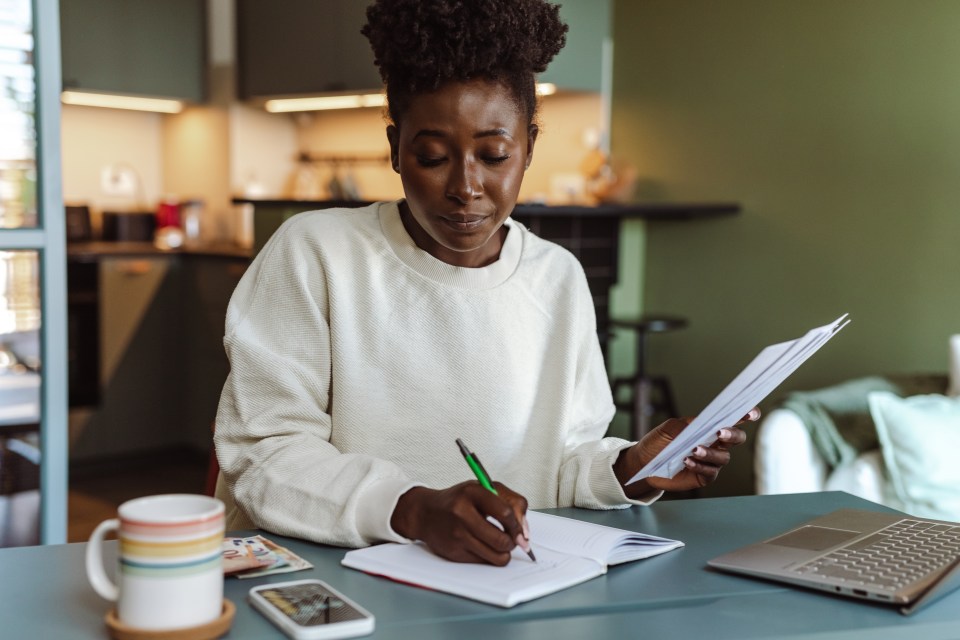 An energy expert has revealed how to reduce the costs of your bills this winter