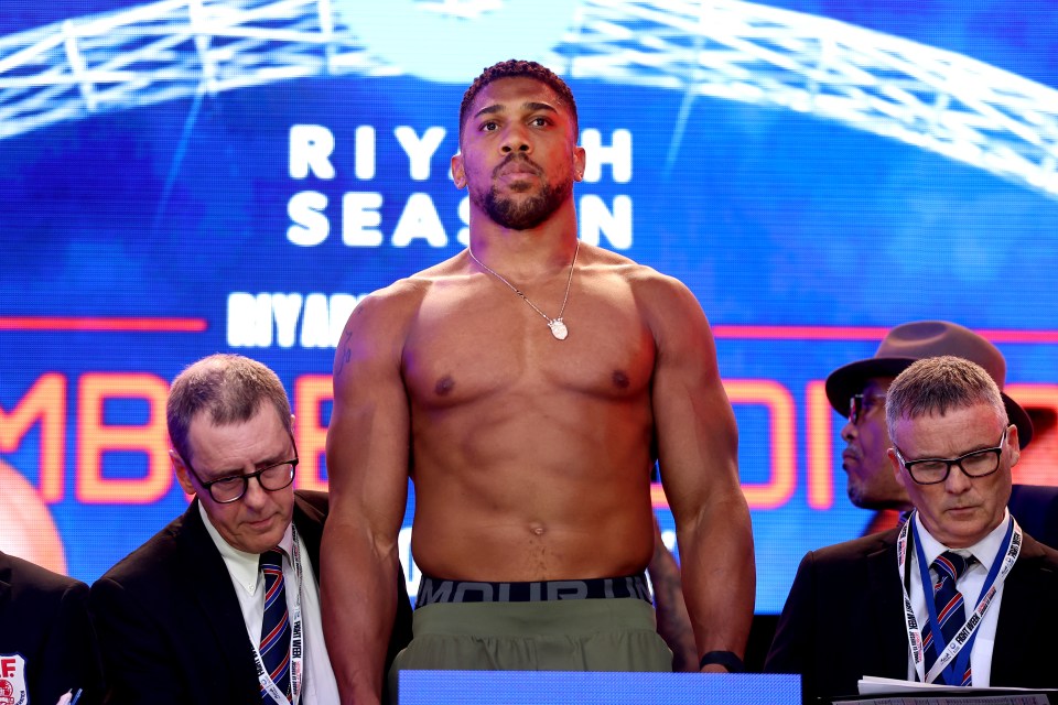 The star will perform ahead of Anthony Joshua and Daniel Dubois's bout for the IBF heavyweight title