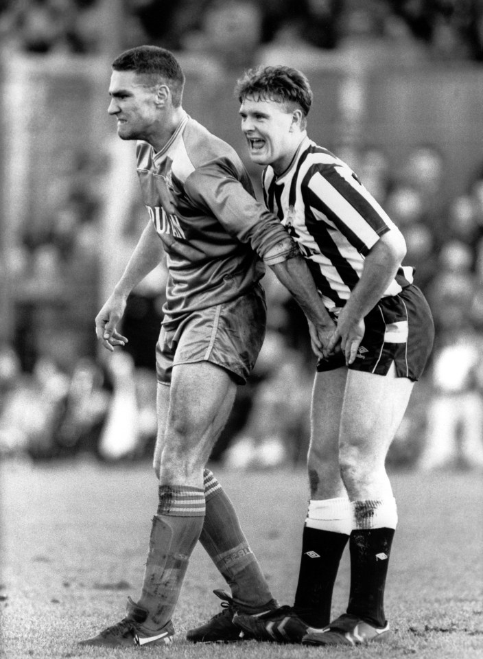 The pair were recreating the memorable moment when Vinnie grabbed pitch rival Paul Gascoigne in 1988