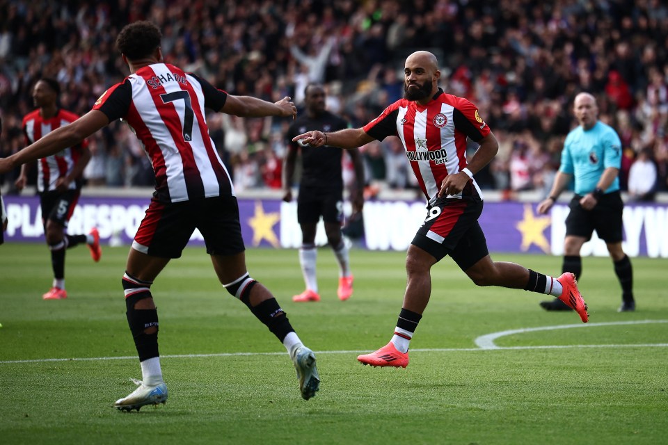 It is the third successive Premier League game in which Brentford have scored in the first minute