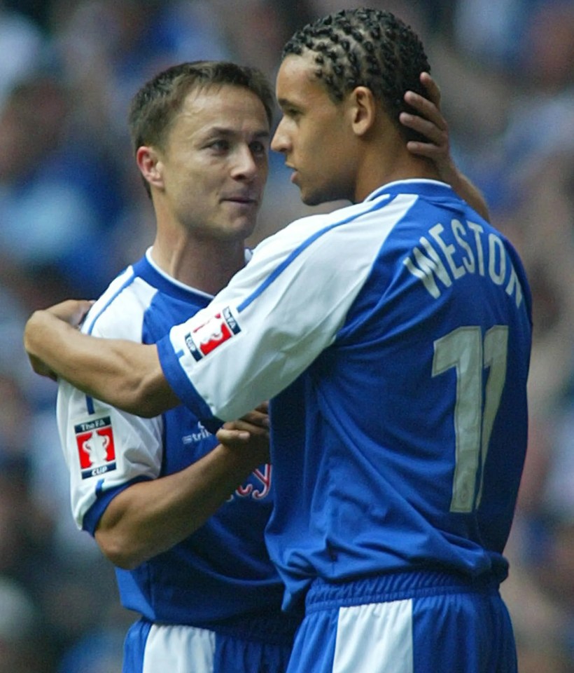 Curtis Weston replaced Dennis Wise in the 2004 FA Cup final