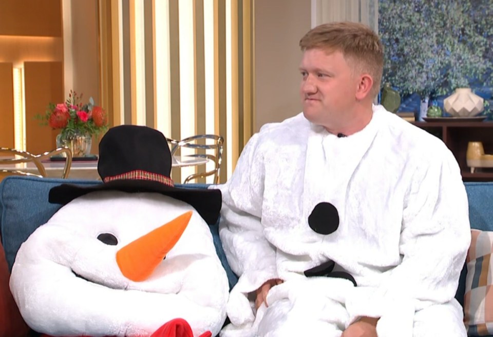 Coronation Street legend Sam Aston dressed as a snowman for his big reveal today