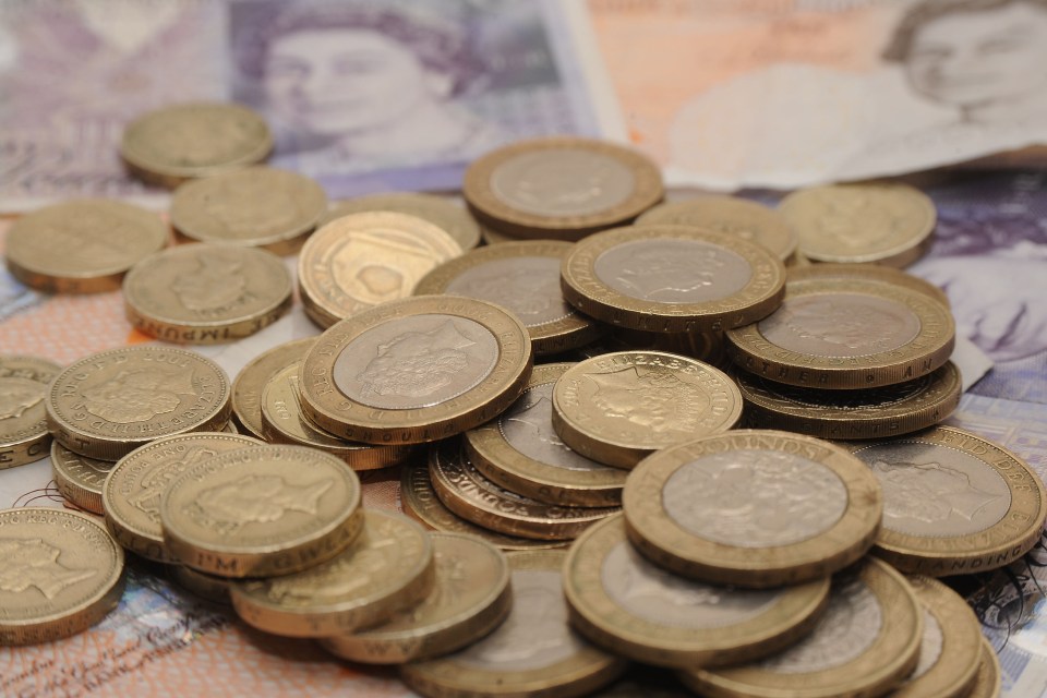 Almost a third of BNPL shoppers borrowed money to make existing repayments