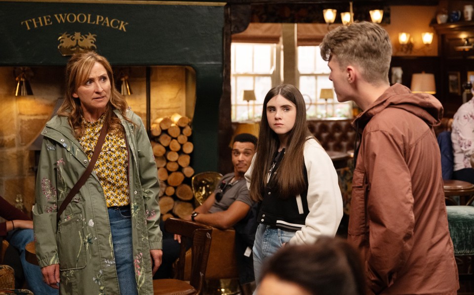 His mum Laurel confronts John in The Woolpack