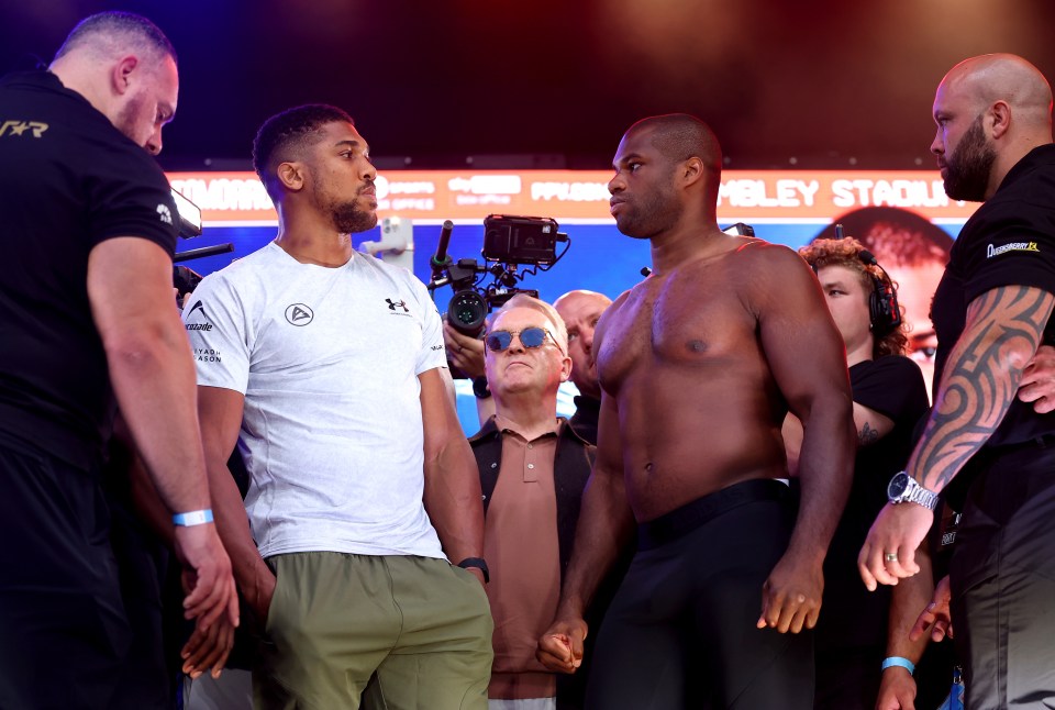 Heavyweight titans Anthony Joshua and Daniel took part in a heated final face-off at Trafalgar Square on Friday