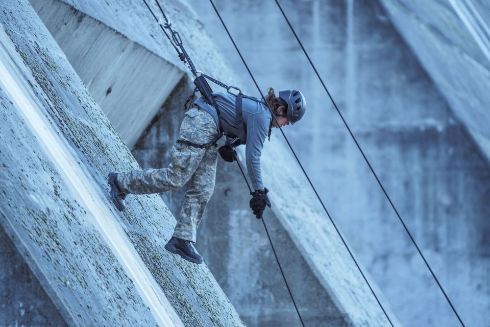 Marnie Simpson said her harness was too tight while abseiling